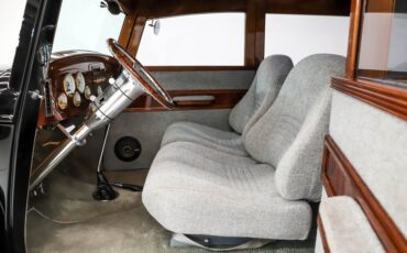 Ford-Custom-1933-Black-Gray-35
