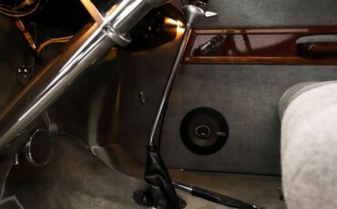 Ford-Custom-1933-Black-Gray-36