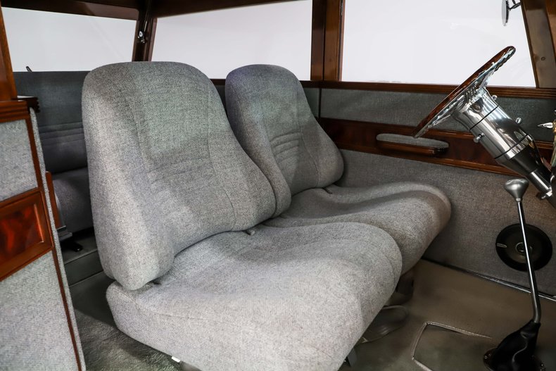 Ford-Custom-1933-Black-Gray-41