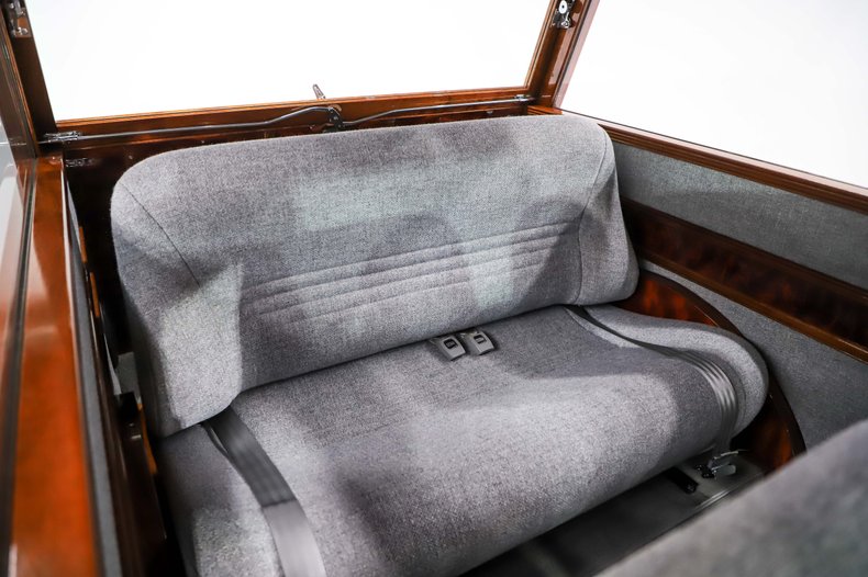 Ford-Custom-1933-Black-Gray-42