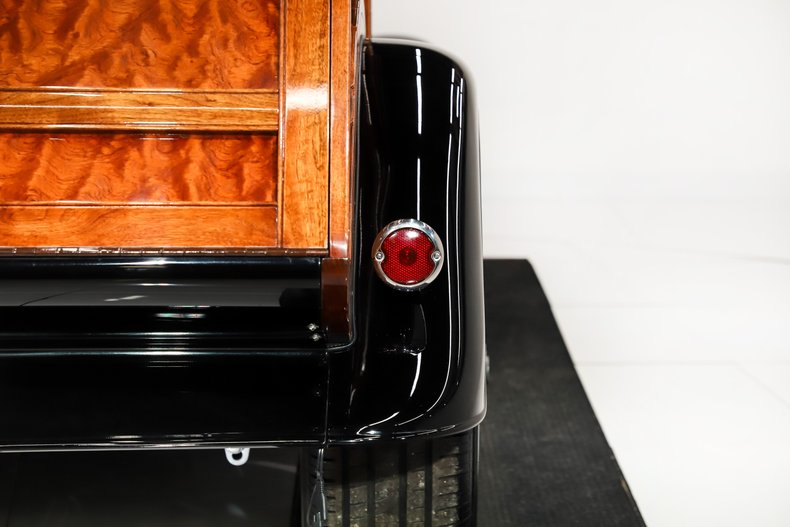 Ford-Custom-1933-Black-Gray-44