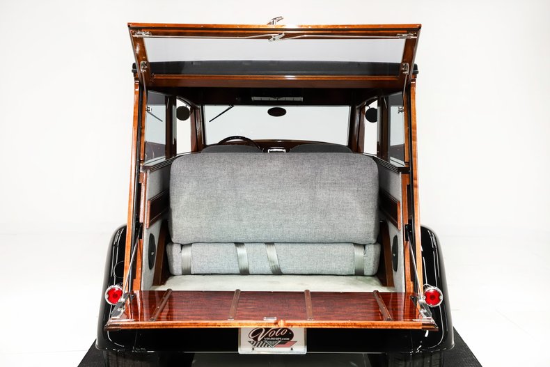 Ford-Custom-1933-Black-Gray-46