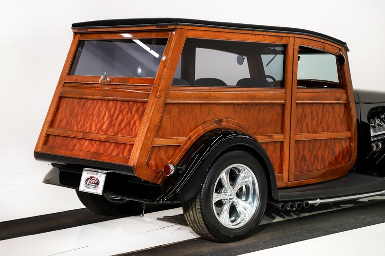 Ford-Custom-1933-Black-Gray-48