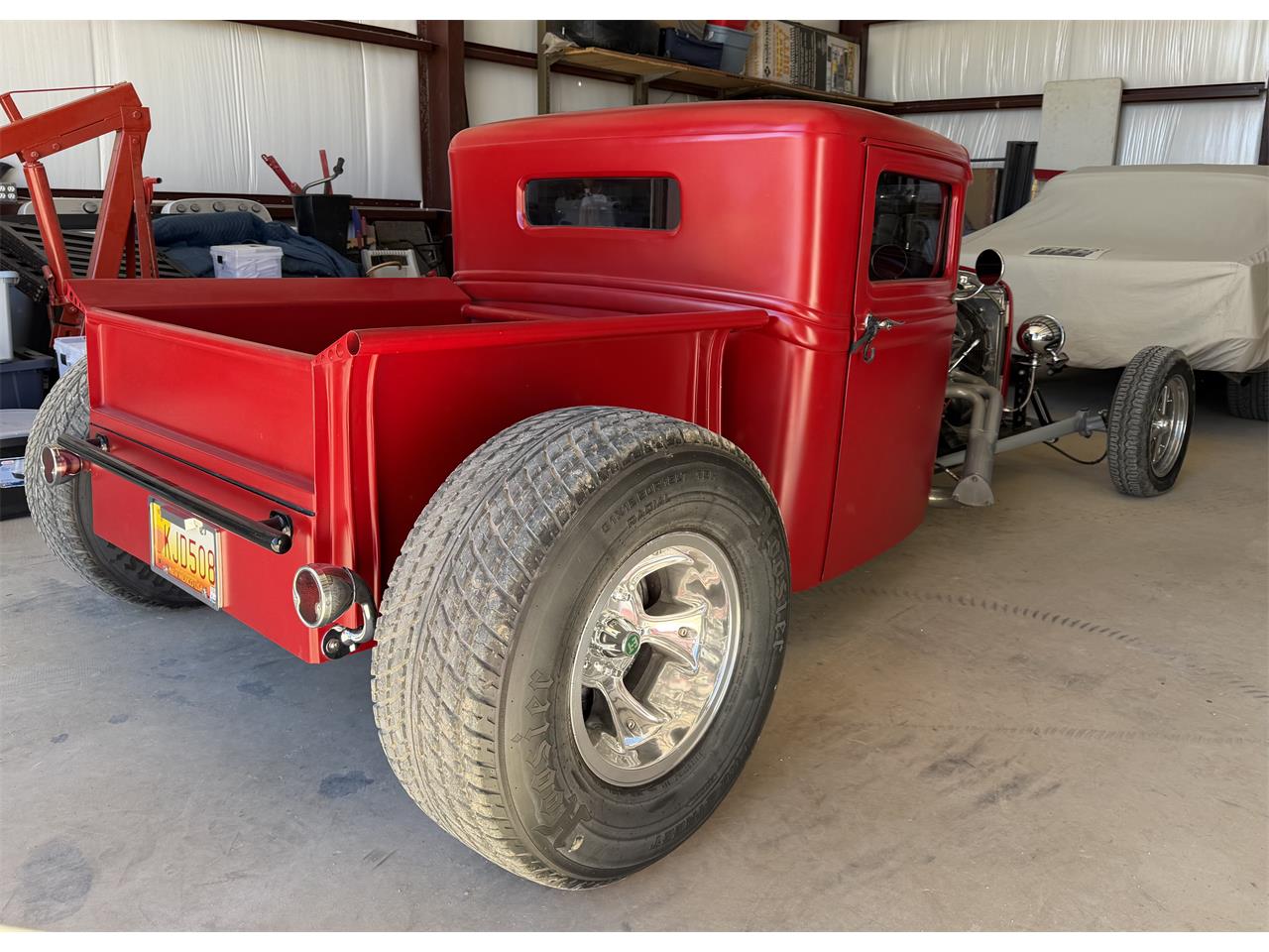 Ford-Custom-1933-Red-Red-and-black-3
