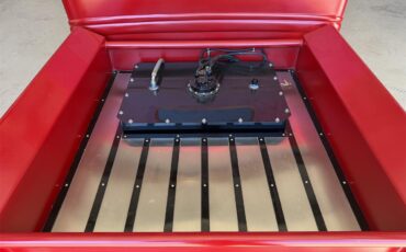 Ford-Custom-1933-Red-Red-and-black-4