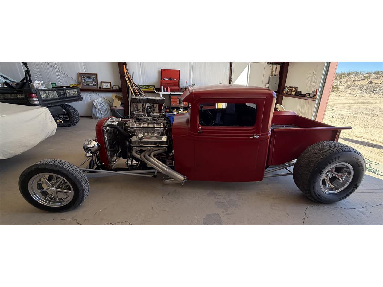 Ford-Custom-1933-Red-Red-and-black-7