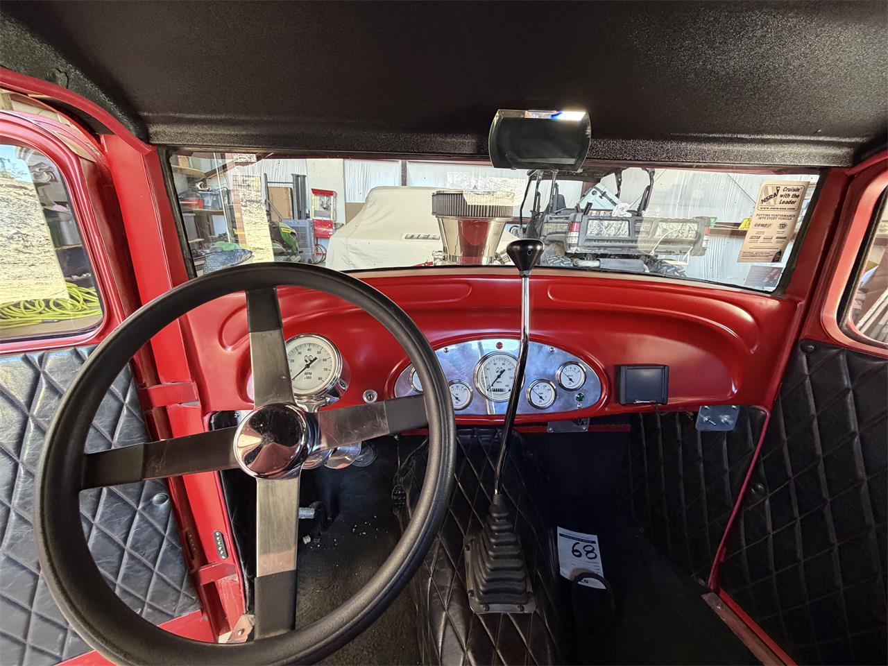 Ford-Custom-1933-Red-Red-and-black-9
