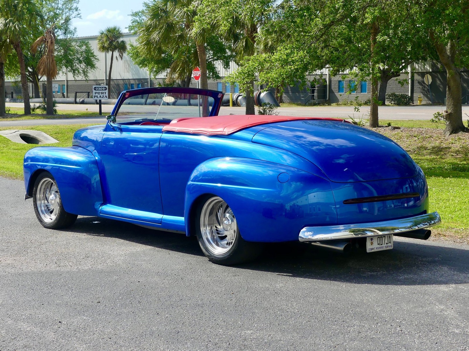 Ford-Custom-1948-Convertible-11