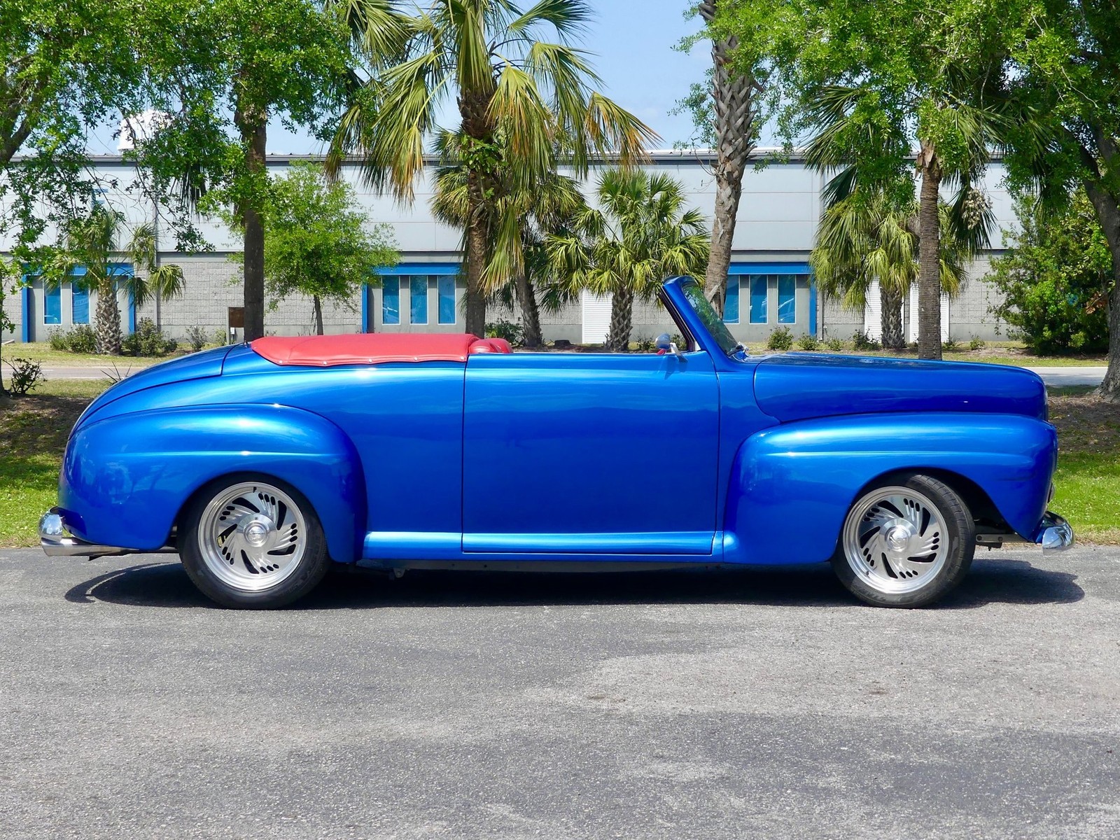 Ford-Custom-1948-Convertible-17
