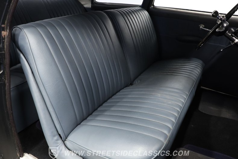 Ford-Custom-1949-Matte-Blue-Gray-15