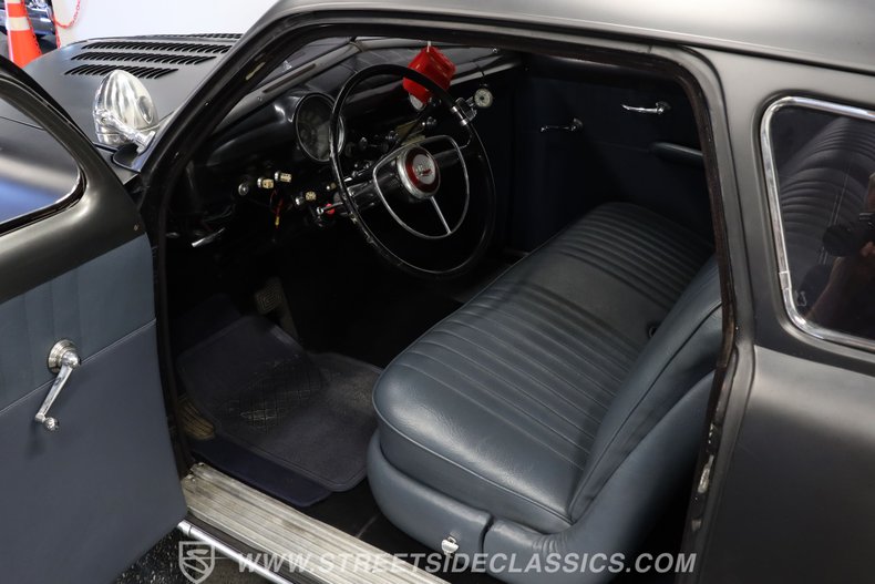 Ford-Custom-1949-Matte-Blue-Gray-21