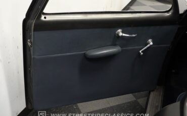 Ford-Custom-1949-Matte-Blue-Gray-41