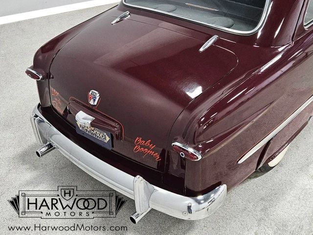 Ford-Custom-1950-Coupe-11