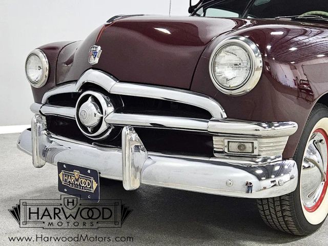 Ford-Custom-1950-Coupe-13