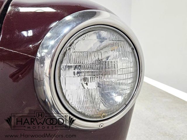 Ford-Custom-1950-Coupe-17