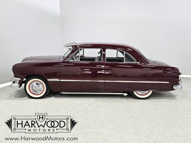 Ford-Custom-1950-Coupe-2