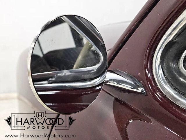 Ford-Custom-1950-Coupe-21