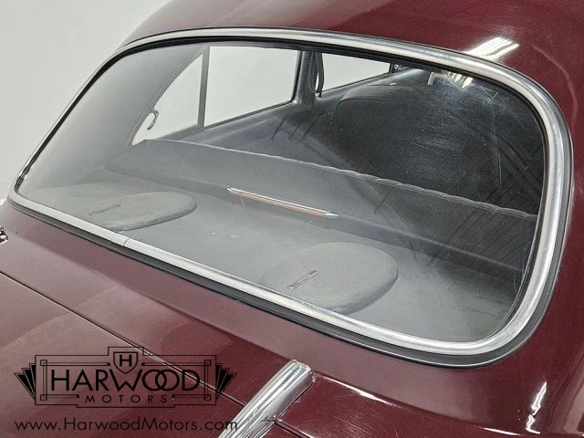 Ford-Custom-1950-Coupe-26