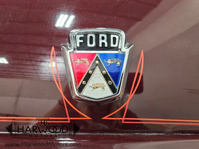 Ford-Custom-1950-Coupe-28