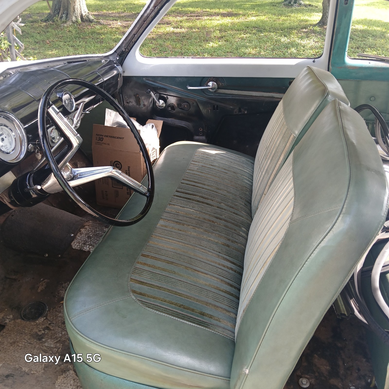 Ford-Custom-1951-Coupe-6