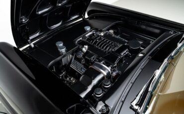 Ford-Custom-1957-Sedan-1