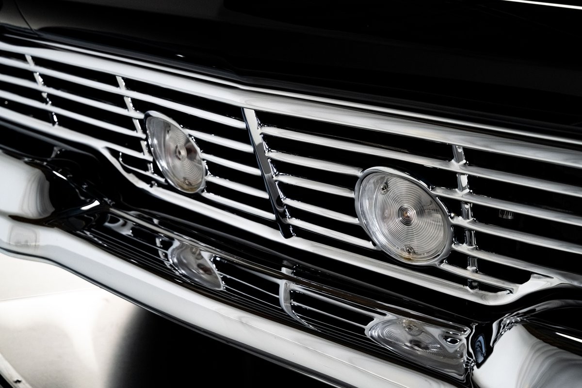 Ford-Custom-1957-Sedan-12