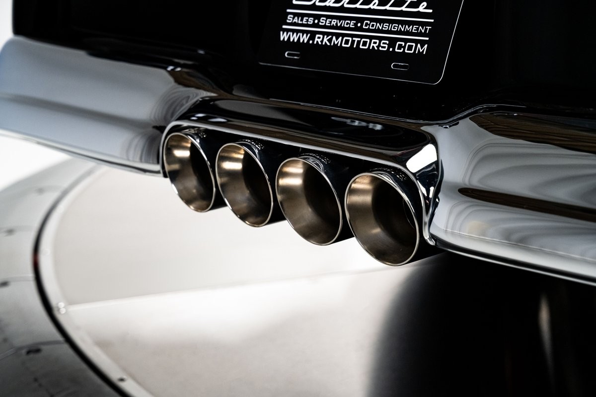 Ford-Custom-1957-Sedan-25