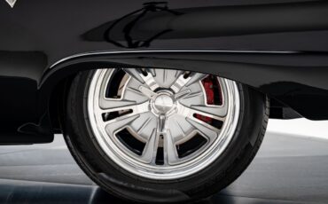 Ford-Custom-1957-Sedan-38