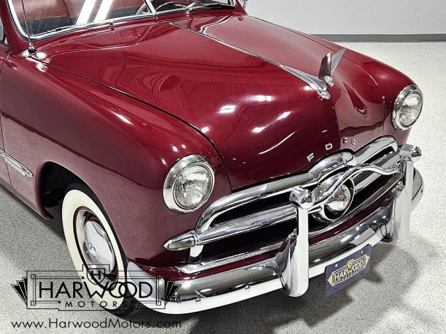 Ford-Custom-Deluxe-1949-Convertible-22