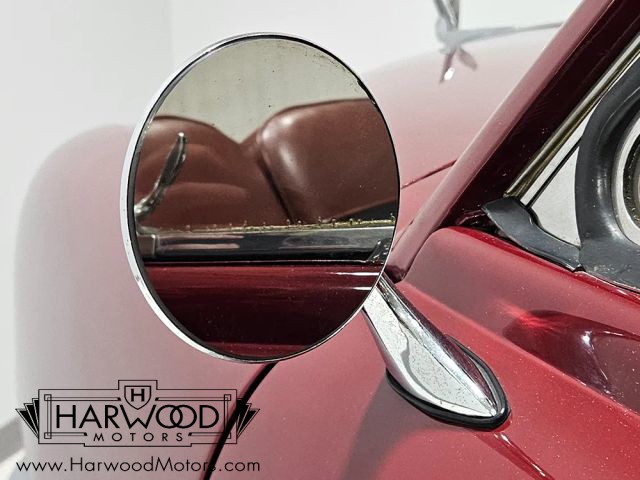 Ford-Custom-Deluxe-1949-Convertible-33