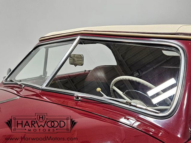 Ford-Custom-Deluxe-1949-Convertible-34