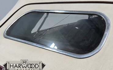 Ford-Custom-Deluxe-1949-Convertible-36