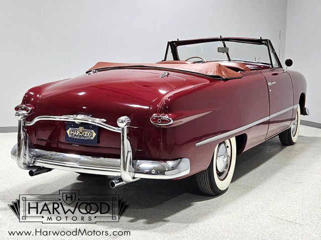 Ford-Custom-Deluxe-1949-Convertible-9
