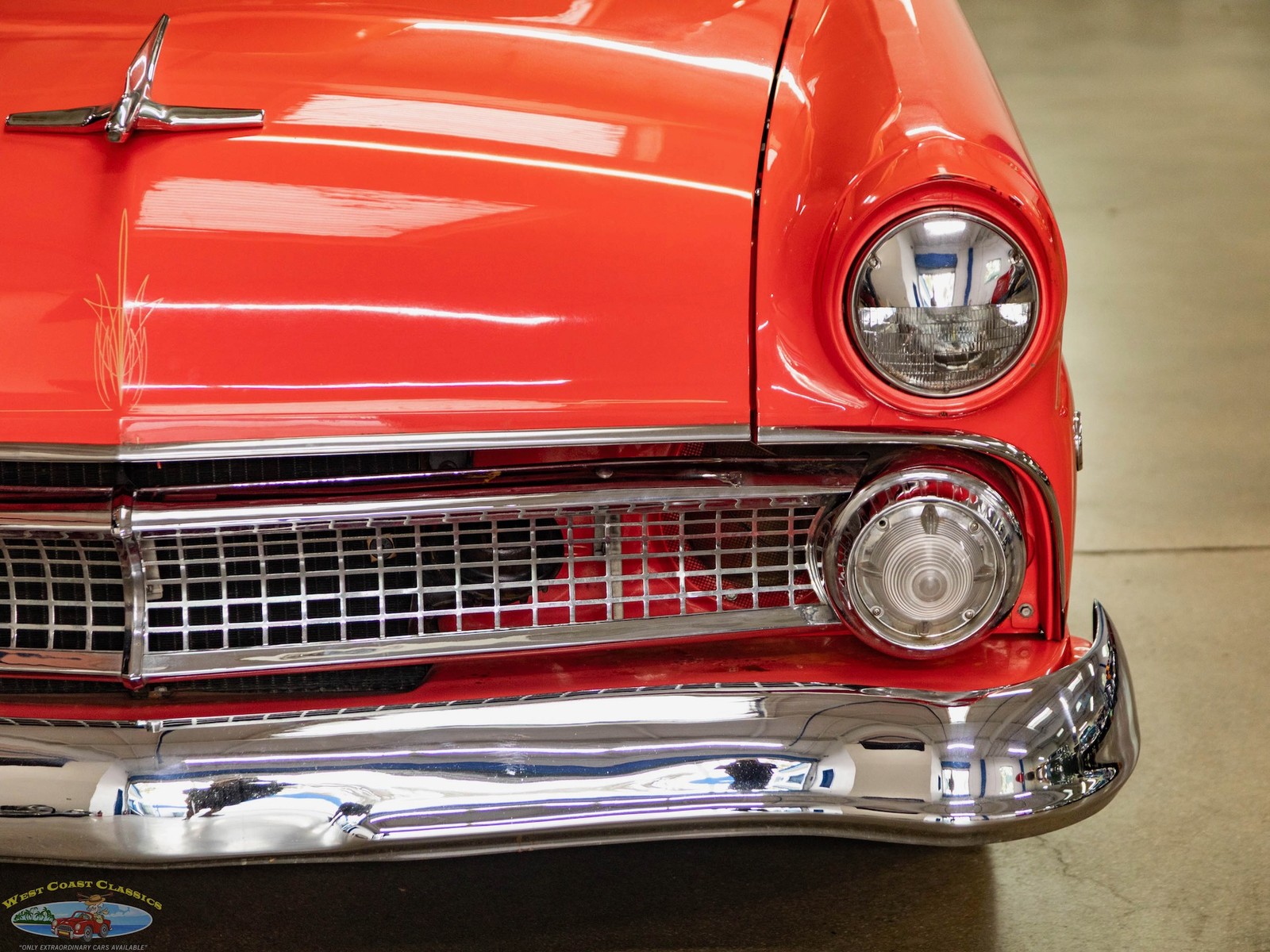 Ford-Custom-Sedan-Delivery-2-Door-Panel-Van-1955-2-Door-Sedan-Delivery-16