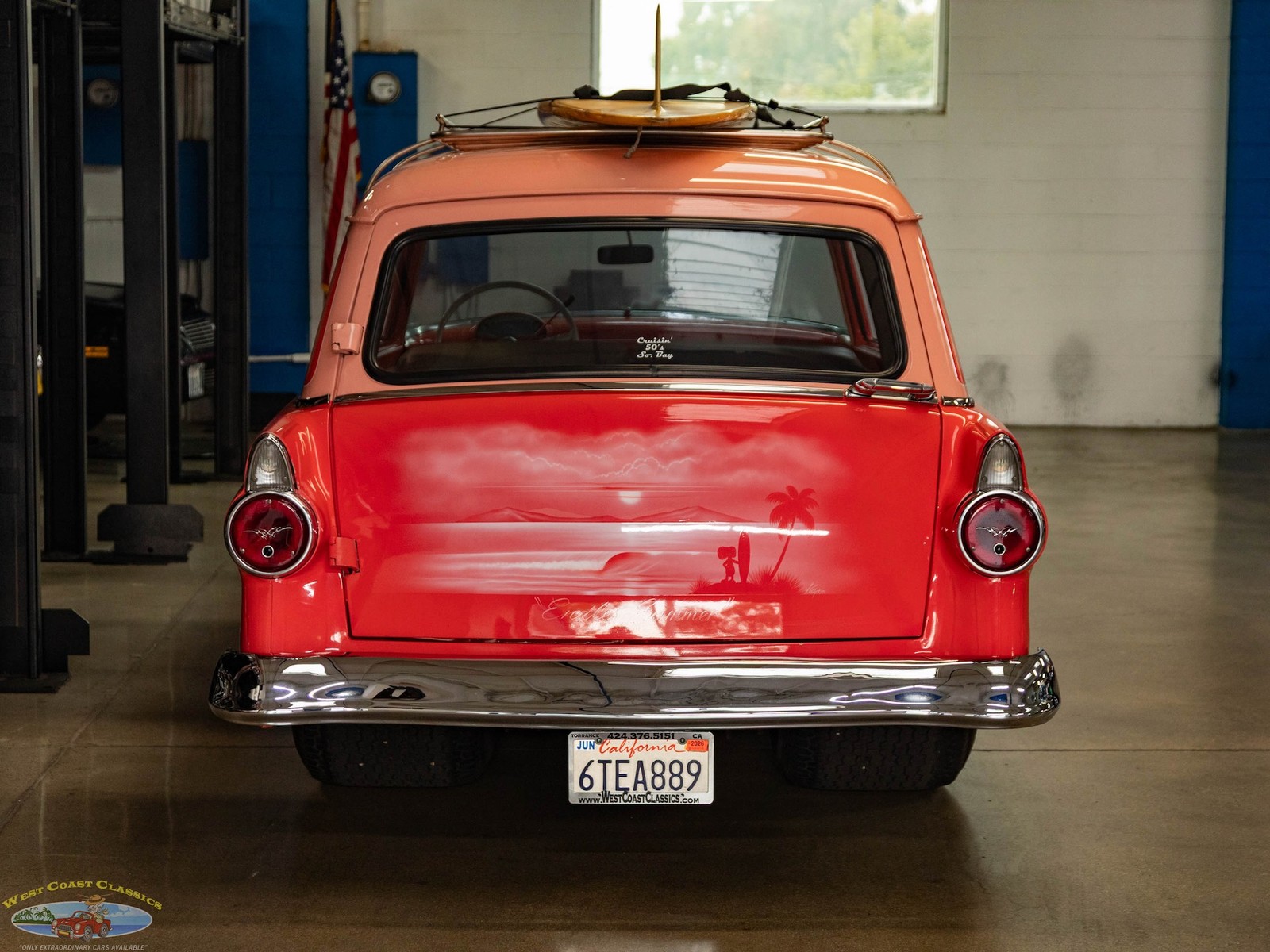 Ford-Custom-Sedan-Delivery-2-Door-Panel-Van-1955-2-Door-Sedan-Delivery-17