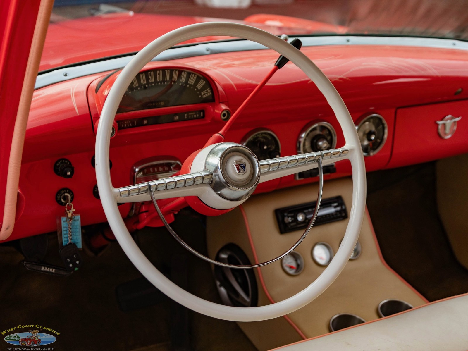 Ford-Custom-Sedan-Delivery-2-Door-Panel-Van-1955-2-Door-Sedan-Delivery-36