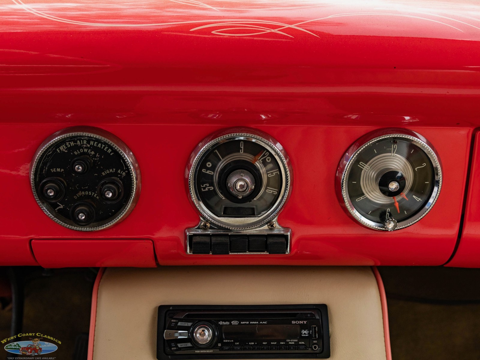 Ford-Custom-Sedan-Delivery-2-Door-Panel-Van-1955-2-Door-Sedan-Delivery-39