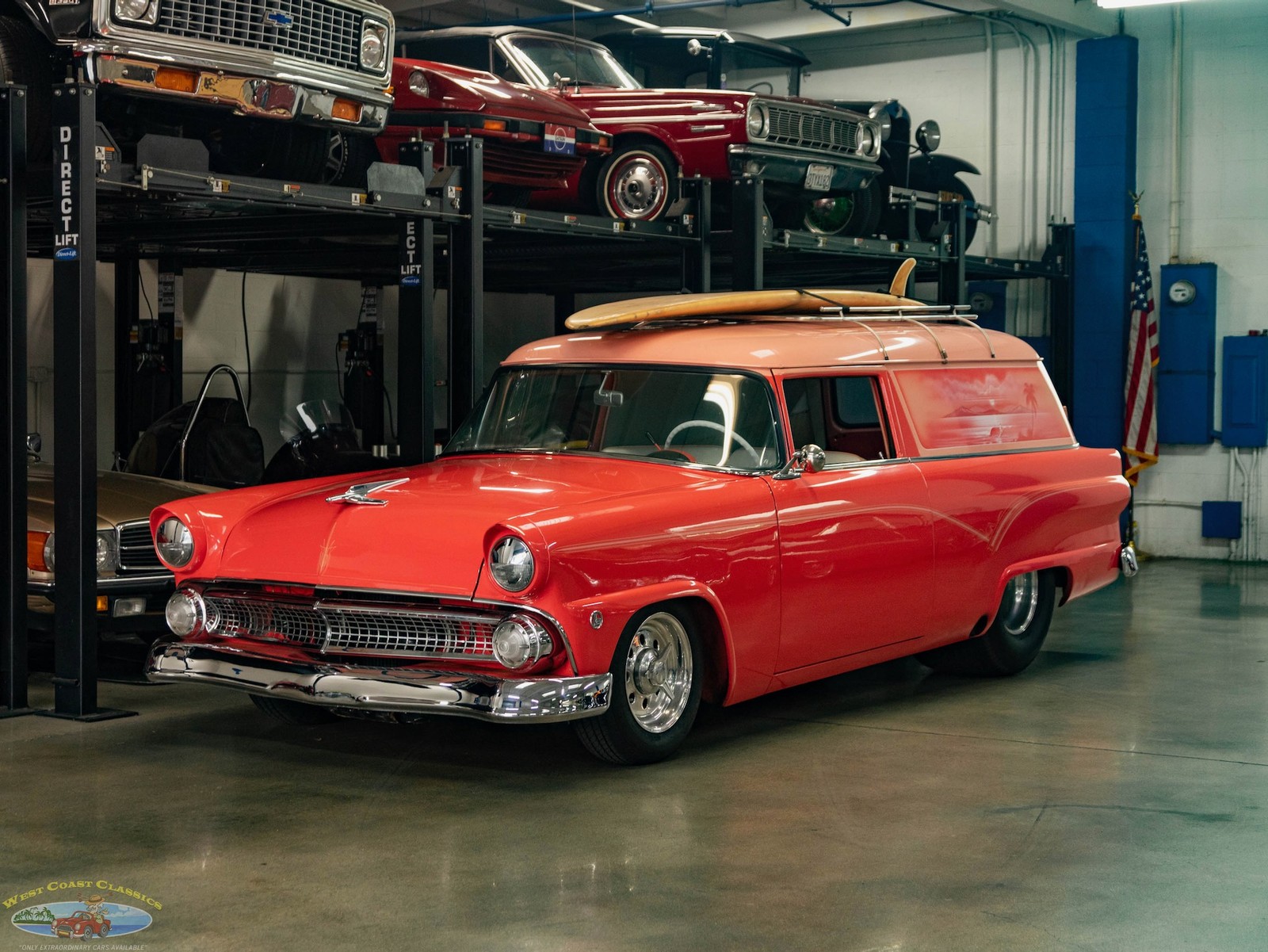 Ford-Custom-Sedan-Delivery-2-Door-Panel-Van-1955-2-Door-Sedan-Delivery