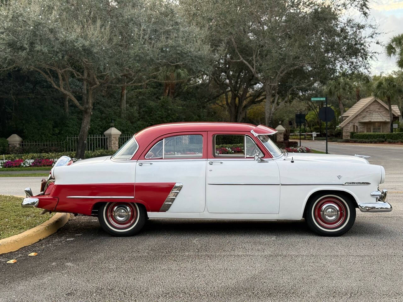 Ford-Customline-1953-Sedan-8