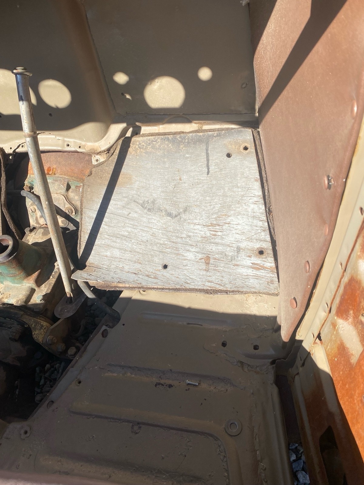 Ford-Deluxe-1935-Convertible-11