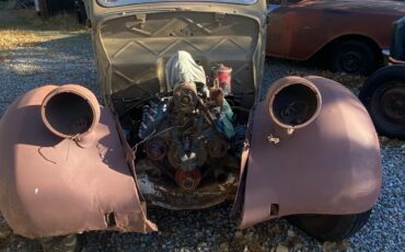 Ford-Deluxe-1935-Convertible-2