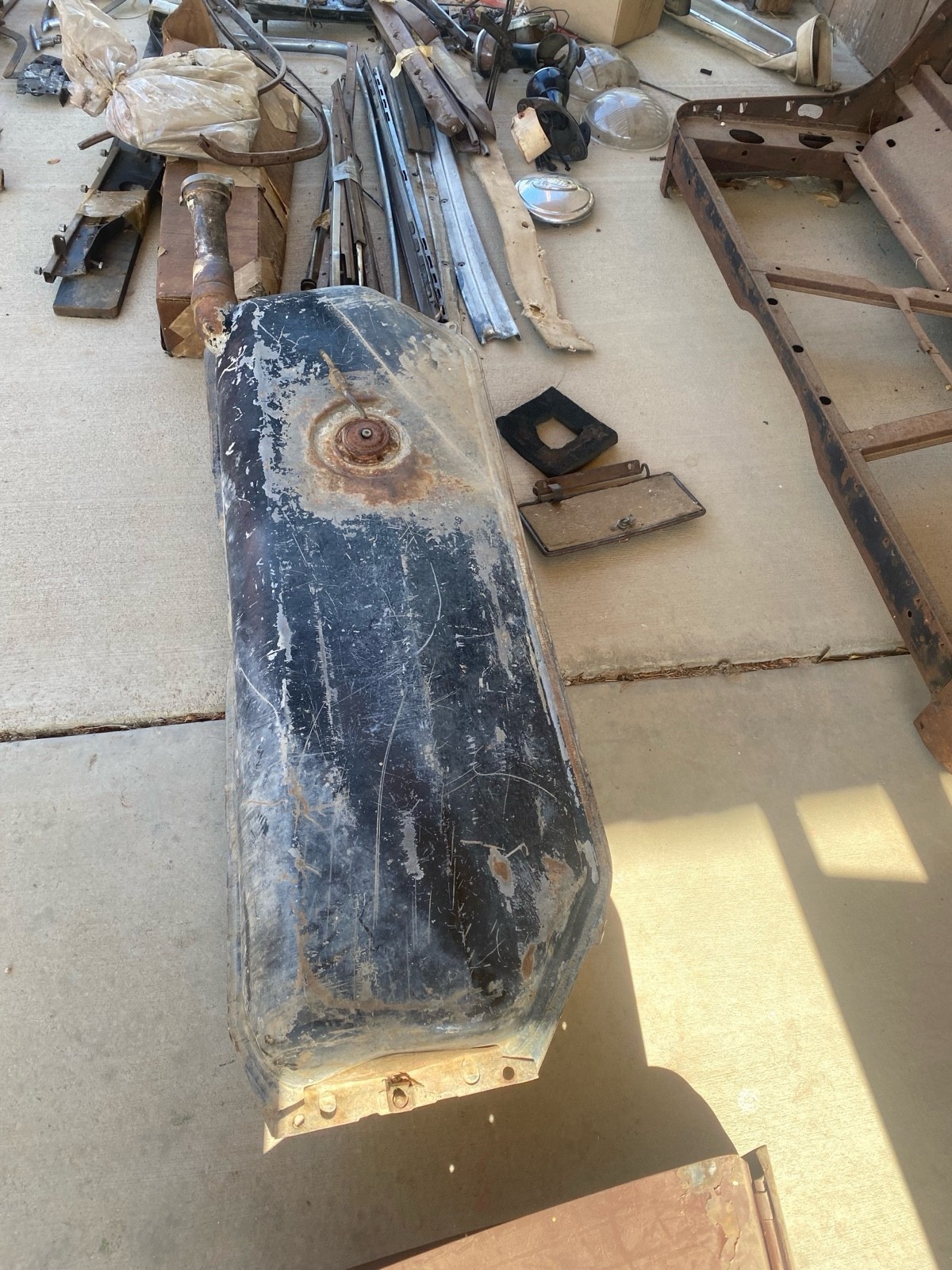 Ford-Deluxe-1935-Convertible-26