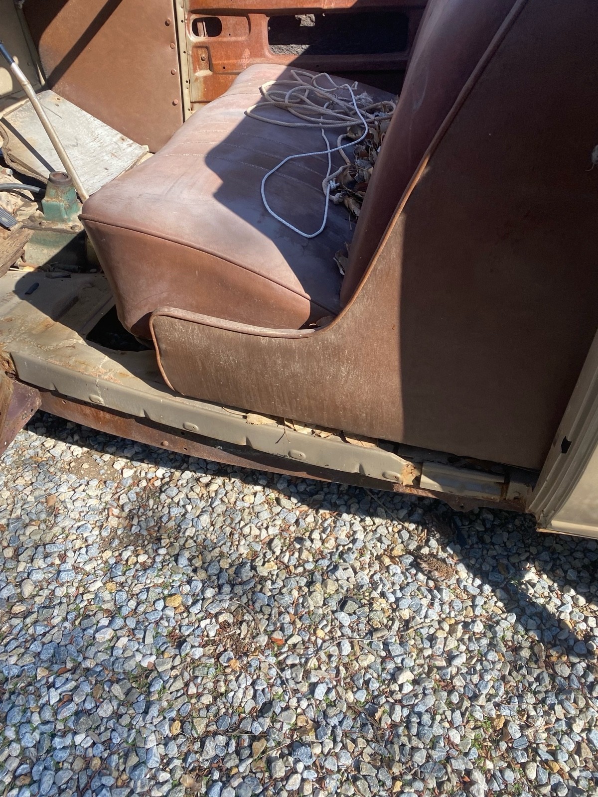 Ford-Deluxe-1935-Convertible-8