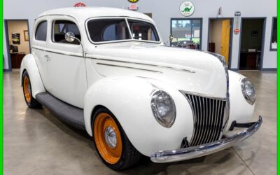 Ford Deluxe 1939