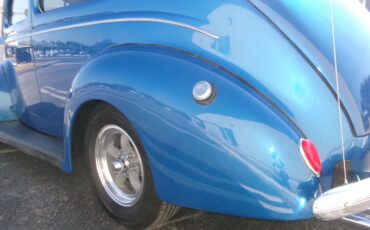 Ford-Deluxe-1939-Sedan-12