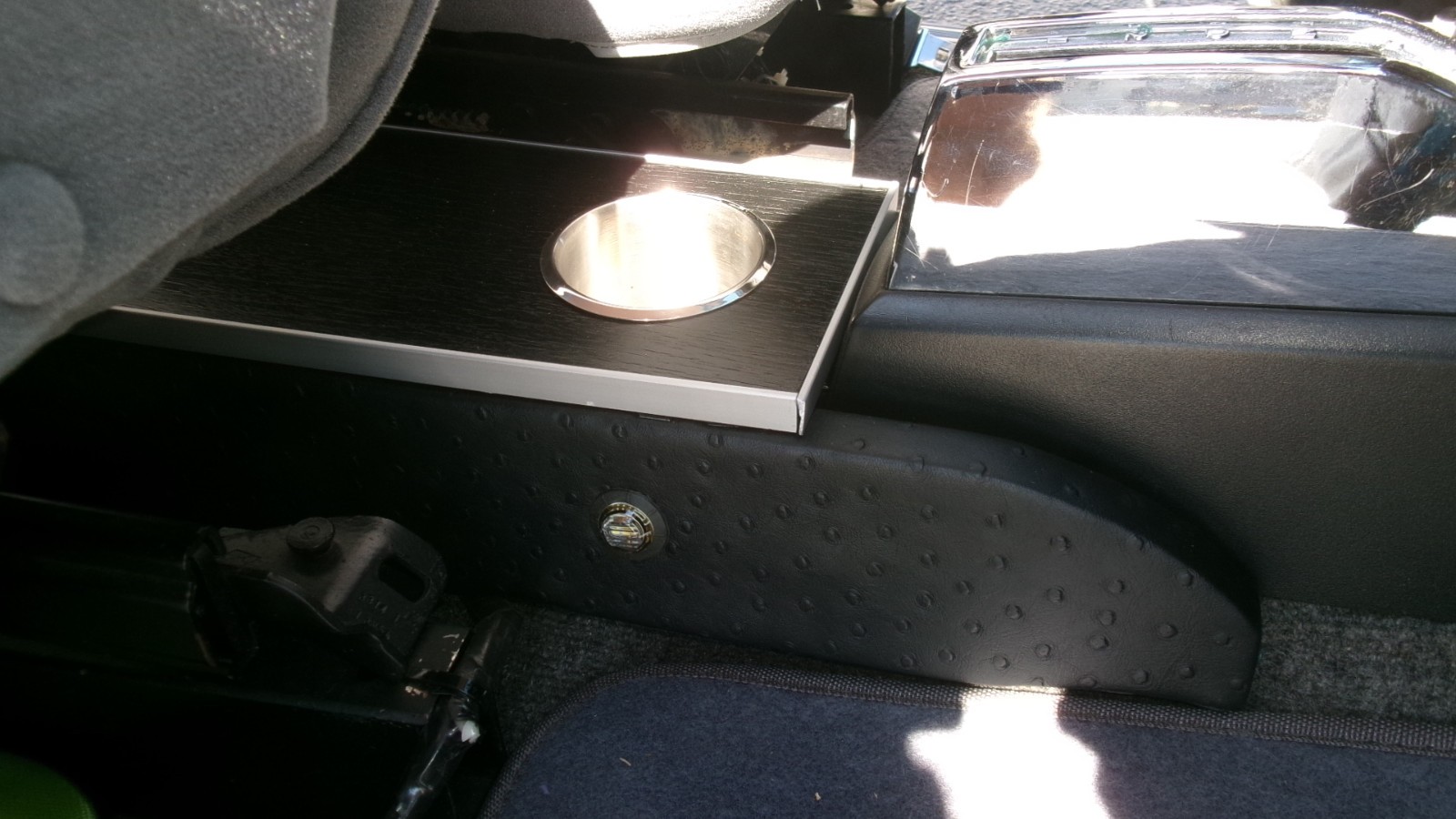 Ford-Deluxe-1939-Sedan-16