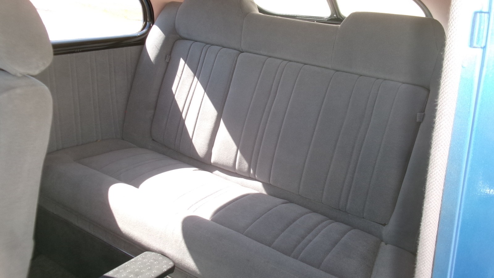 Ford-Deluxe-1939-Sedan-18