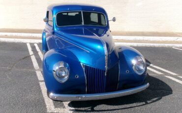 Ford-Deluxe-1939-Sedan