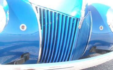 Ford-Deluxe-1939-Sedan-9