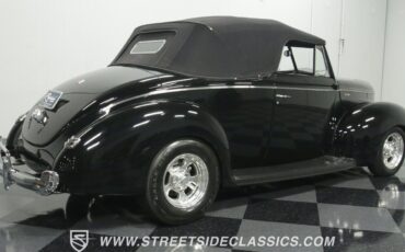 Ford-Deluxe-1940-Convertible-14